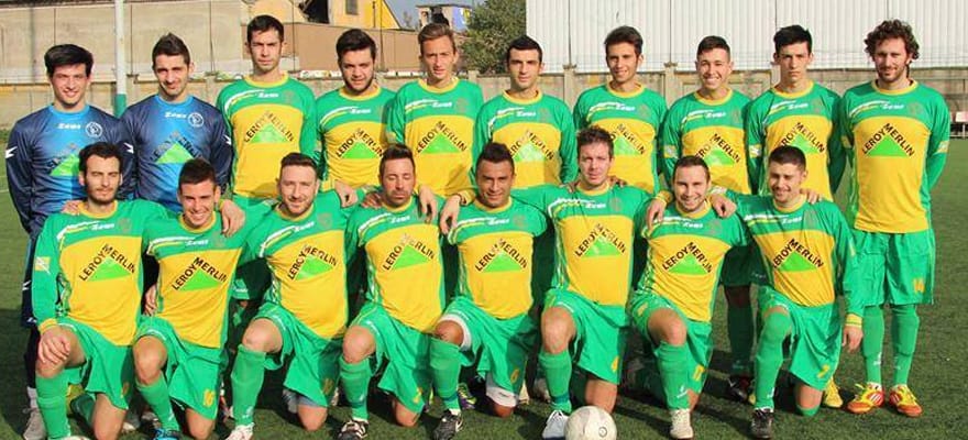 Al momento stai visualizzando Completi sportivi personalizzati calcio, basket, volley e rugby